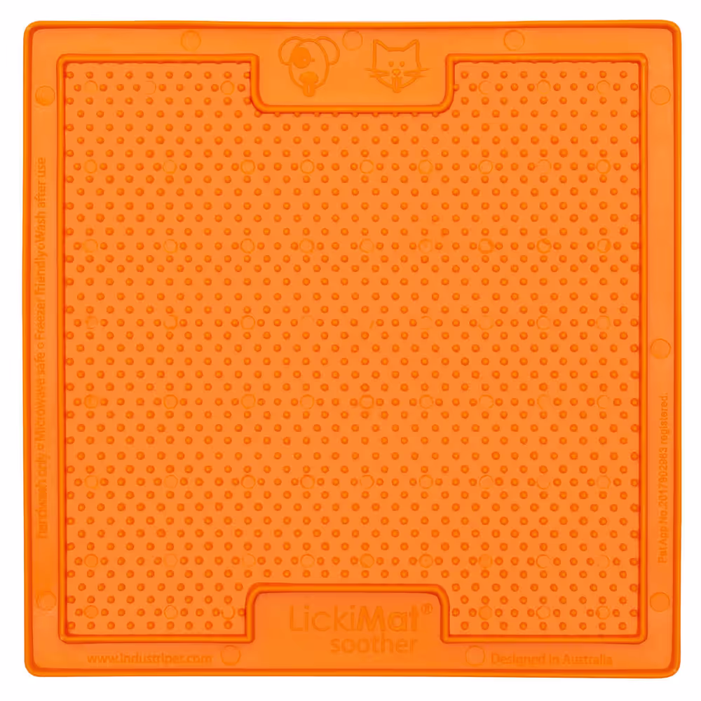 LickiMat Classic Soother- eine Hundeleckmatte, weich orange
