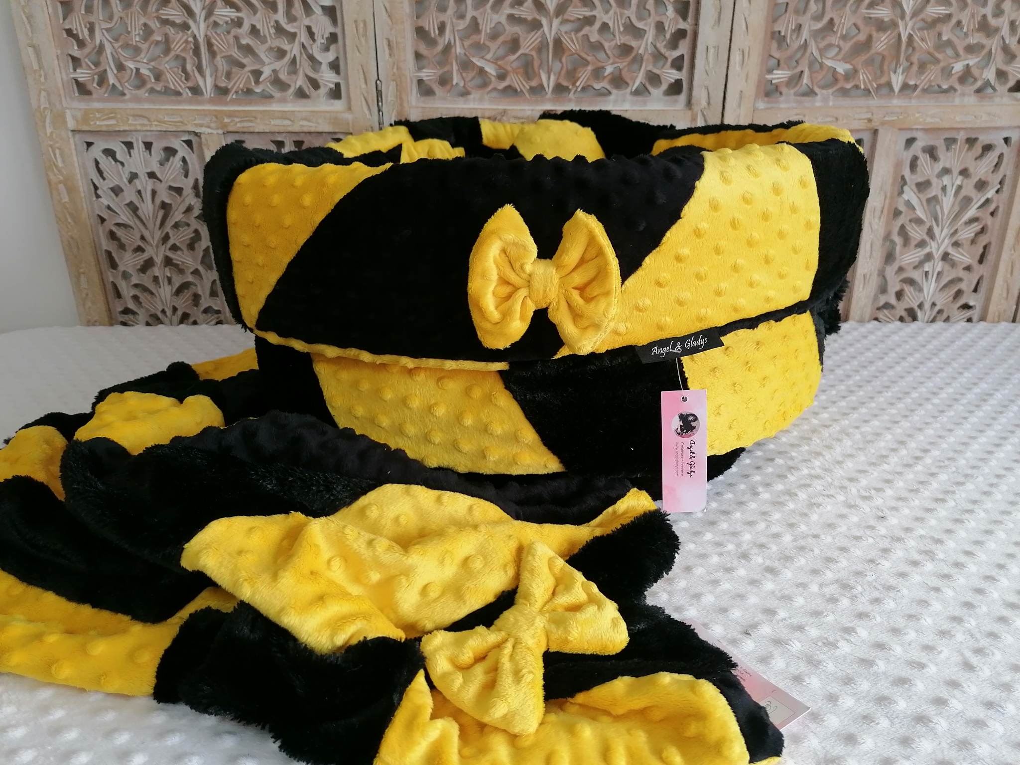 Angel & Gladys Bettchen /Decke / 2 Kuschelherzen