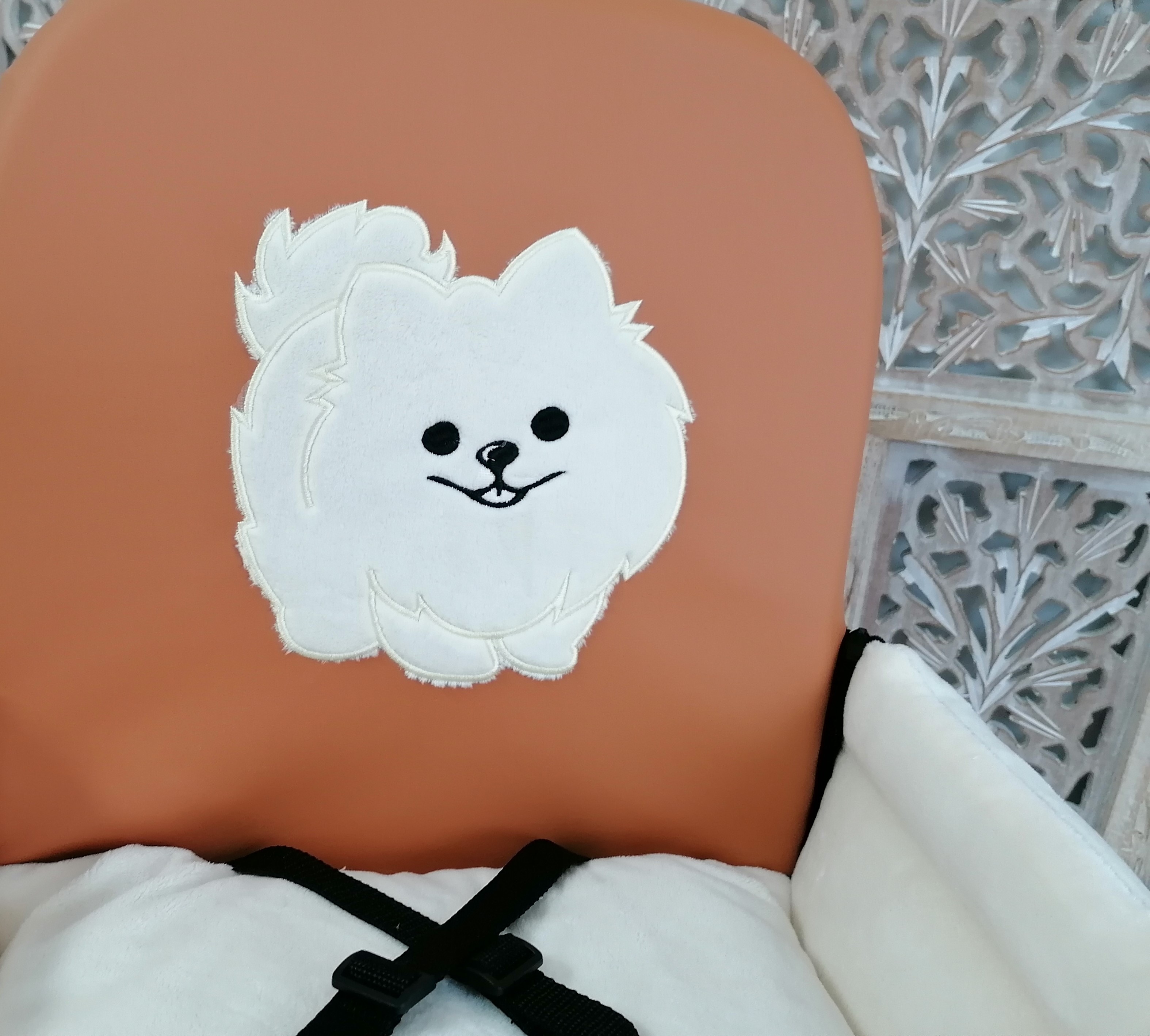 Angel & Gladys Autositz" Pomeranian"  für 1-2 Hunde in Caramel/ weiß